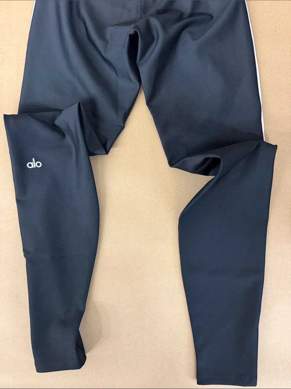 Alo Yoga Airlift High-Waist Suit Up Legging